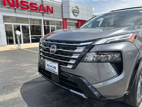 New 2026 Nissan Rogue Platinum AWD/4WD image 16