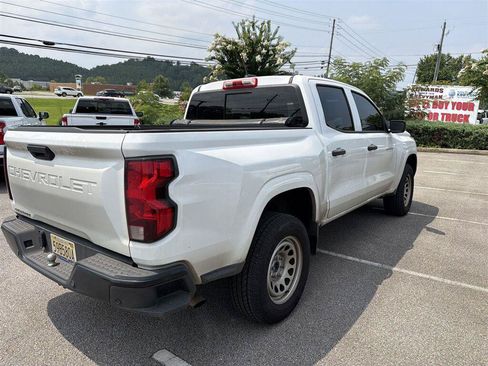 Used 2024 Chevrolet Colorado W/T w/ Safety Package RWD image 4
