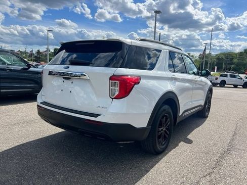 Certified 2024 Ford Explorer XLT AWD/4WD image 4