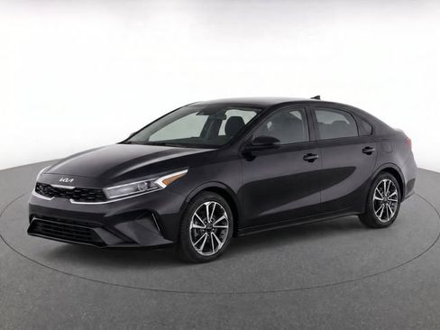 Used 2024 Kia Forte LXS FWD image 8