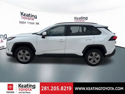 Used 2025 Toyota RAV4 XLE image 4