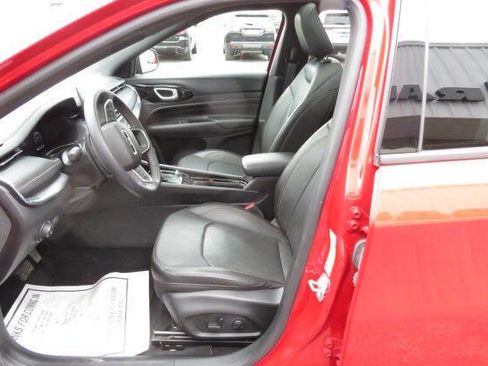 Used 2022 Jeep Compass Limited w/ (RED) Package AWD/4WD image 16