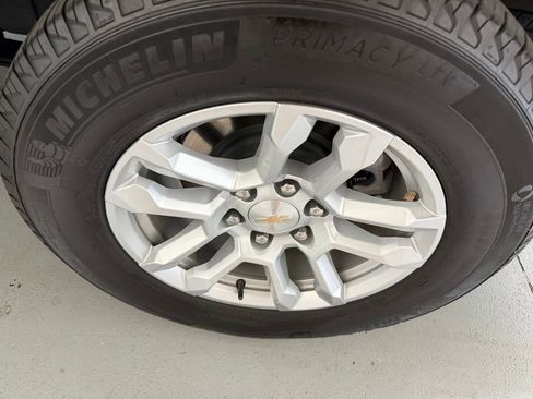 Used 2024 Chevrolet Silverado 1500 LT image 8