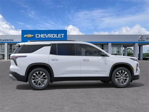 New 2026 Chevrolet Traverse LT w/ Sun and Wheel Package image 5