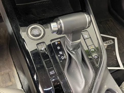 Certified 2023 Kia Niro EX Touring image 9