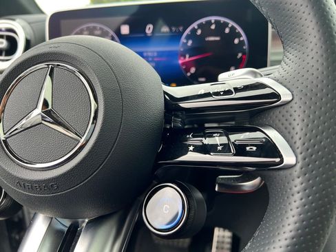 Used 2024 Mercedes-Benz GLC 43 AMG 4MATIC image 27