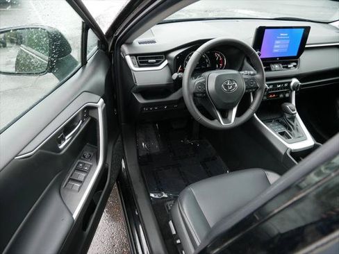 Certified 2023 Toyota RAV4 XLE Premium AWD/4WD image 10