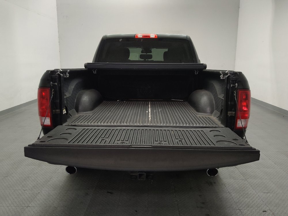 Used 2016 RAM 1500 Express RWD image 29