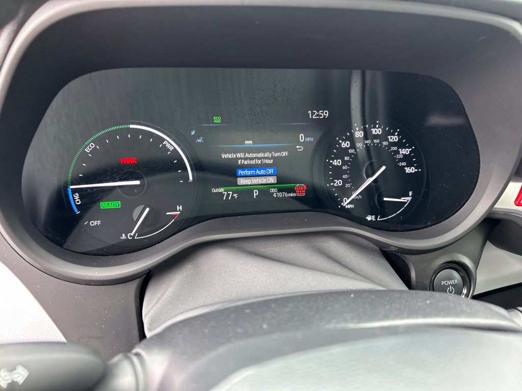 Used 2025 Toyota Sienna XLE FWD image 7