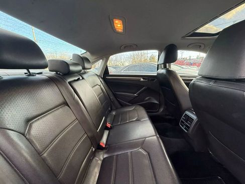 Used 2017 Volkswagen Passat 1.8T SE image 57