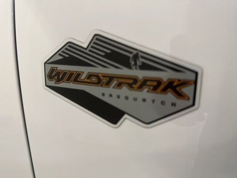 Used 2022 Ford Bronco Wildtrak image 42