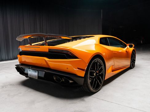 Used 2015 Lamborghini Huracan LP 610-4 AWD/4WD image 34