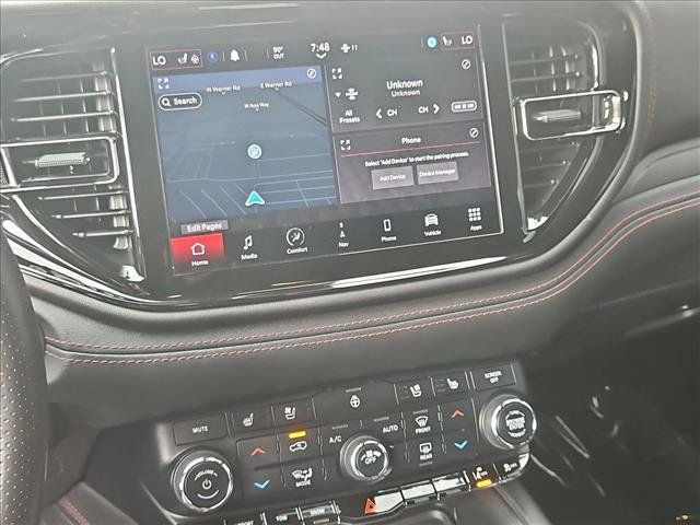 Used 2022 Dodge Durango R/T w/ Tow 'N Go Package AWD/4WD image 21