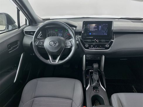 Certified 2024 Toyota Corolla Cross SE image 21