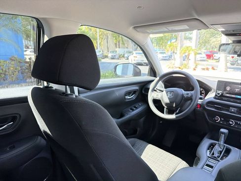 Certified 2024 Honda HR-V LX image 17
