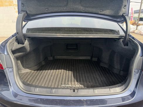 Used 2016 Toyota Avalon XLE Premium image 13