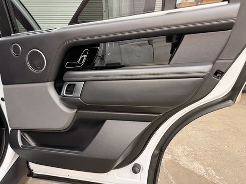 Used 2020 Land Rover Range Rover Long Wheelbase HSE image 36