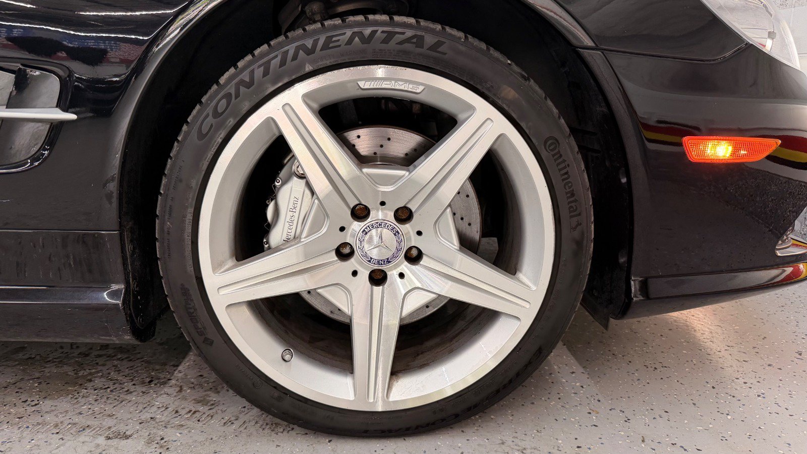 Used 2011 Mercedes-Benz SL 550 image 18