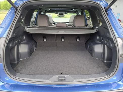 Used 2026 Subaru Forester Premium AWD/4WD image 18