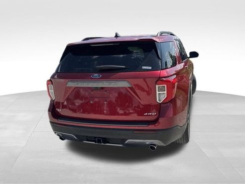 Used 2023 Ford Explorer XLT w/ Equipment Group 202A AWD/4WD image 47