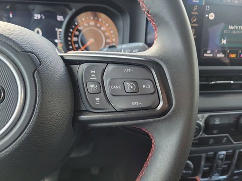 Certified 2024 Jeep Wrangler Unlimited Rubicon image 24