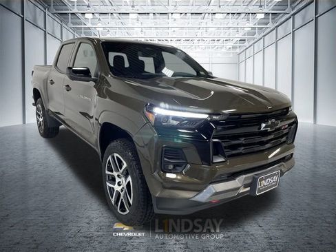 Used 2023 Chevrolet Colorado Z71 w/ Z71 Convenience Package 2 image 30