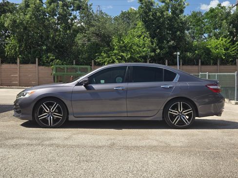 Used 2017 Honda Accord Sport Special Edition image 7