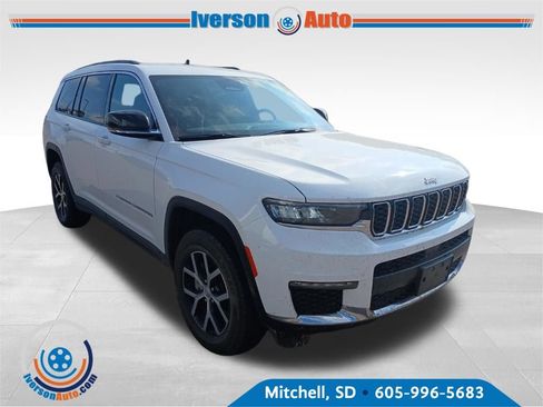 Used 2024 Jeep Grand Cherokee L Limited AWD/4WD image 4