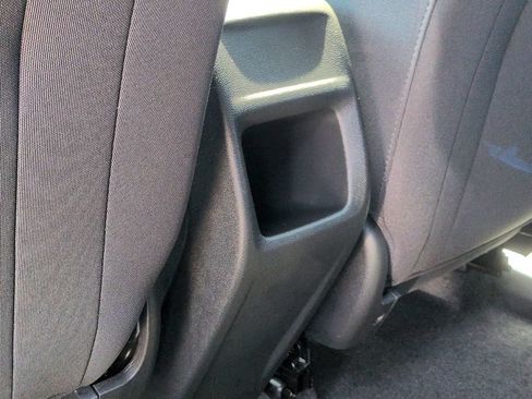Certified 2024 Chevrolet Trax RS w/ Sunroof Package FWD image 32