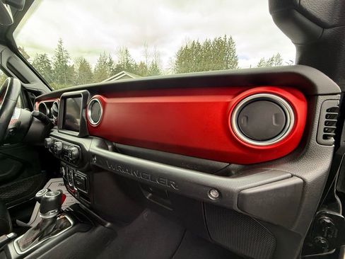 Used 2021 Jeep Wrangler Unlimited Rubicon image 28