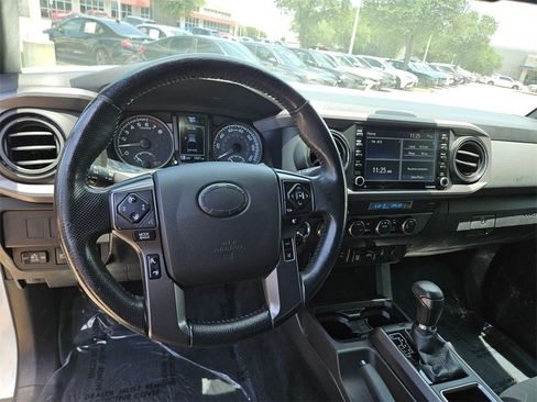 Used 2021 Toyota Tacoma TRD Off-Road w/ Technology Package image 19