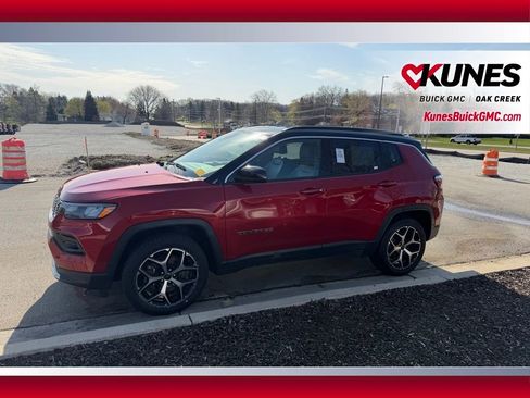 Used 2025 Jeep Compass Limited AWD/4WD image 8