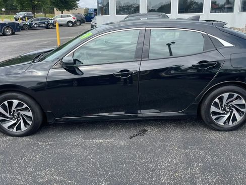 Used 2019 Honda Civic LX image 9