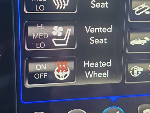 Used 2019 RAM 1500 Limited AWD/4WD image 25