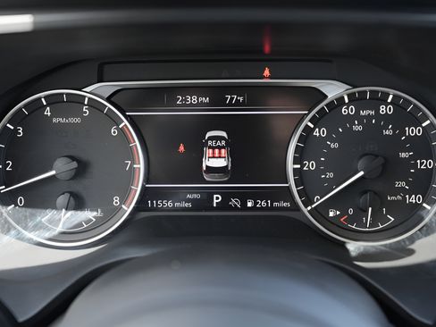 Used 2024 Nissan Rogue SV AWD/4WD image 28