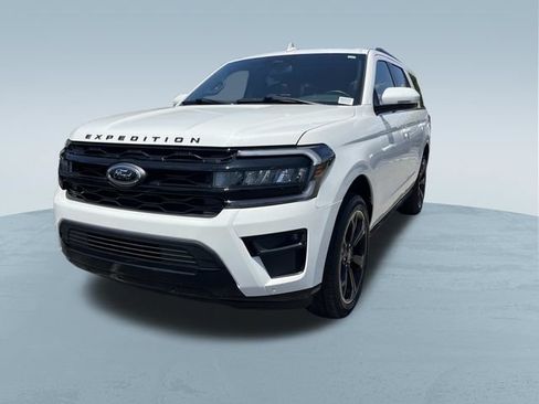 Certified 2024 Ford Expedition Limited AWD/4WD image 9