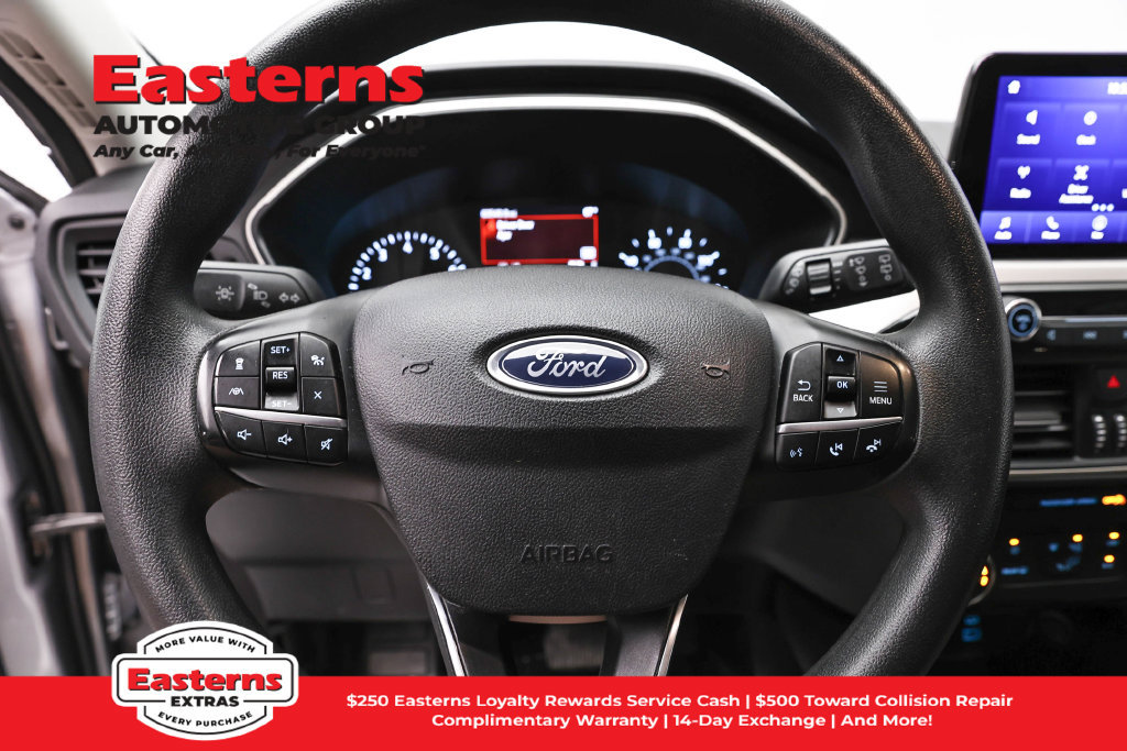 Used 2022 Ford Escape SE FWD image 11