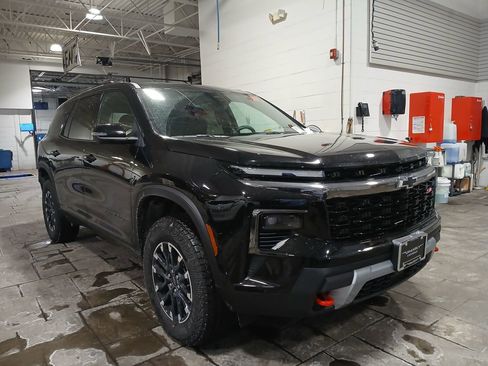 New 2026 Chevrolet Traverse Z71 w/ Driver Confidence Package image 12