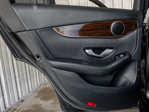 Used 2019 Mercedes-Benz GLC 300 image 46