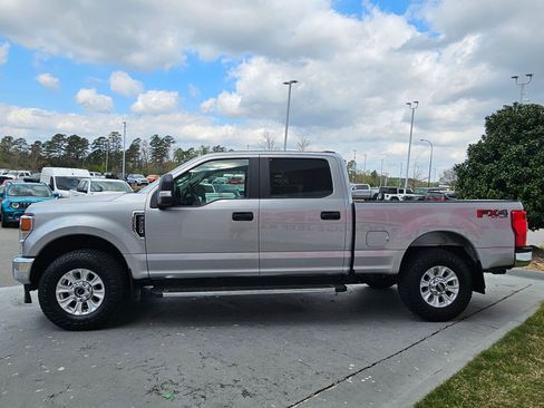 Used 2022 Ford F250 XL w/ STX Appearance Package AWD/4WD image 4