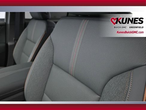 New 2025 GMC Acadia AT4 w/ LPO, Floor Liner Package AWD/4WD image 18