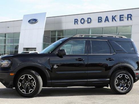 Certified 2025 Ford Bronco Sport Outer Banks w/ Outer Banks Tech Package+ image 3