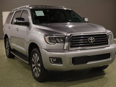 Used 2019 Toyota Sequoia Limited w/ Safety & Convenience Package image 1