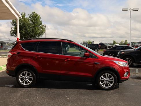 Used 2018 Ford Escape SEL AWD/4WD image 4