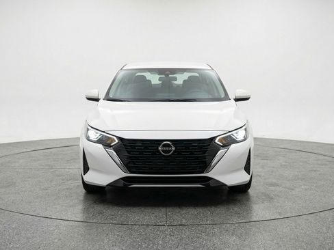 Used 2025 Nissan Sentra S FWD image 2