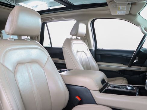 Used 2023 Ford Expedition Max Limited image 31