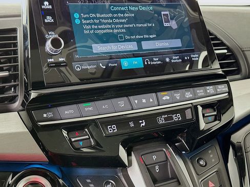 New 2026 Honda Odyssey Touring image 14