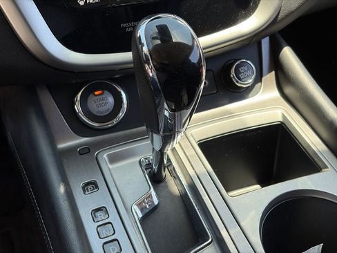 Used 2023 Nissan Murano SV AWD/4WD image 8