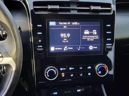 Certified 2023 Hyundai Tucson SE image 13