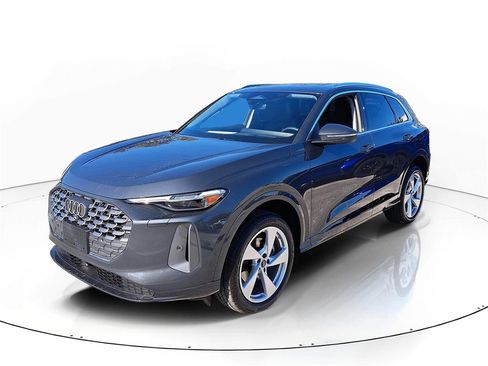 New 2025 Audi Q5 Premium Plus image 2